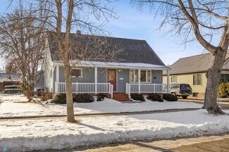 113 5th Ave W, West Fargo, ND 58078