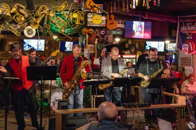 Smokey Jo's frequently hosts live entertainment for Crete's residents to enjoy.