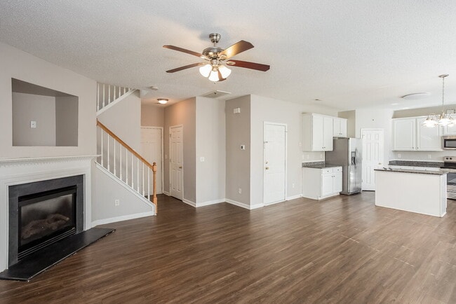 12618 Hazy Valley Ct, Charlotte, NC 28269 - photo 7