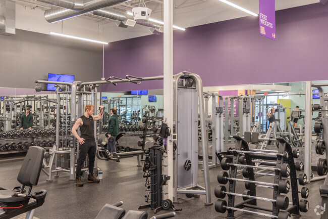 Sandy River has many suburban amenities such as Anytime Fitness.