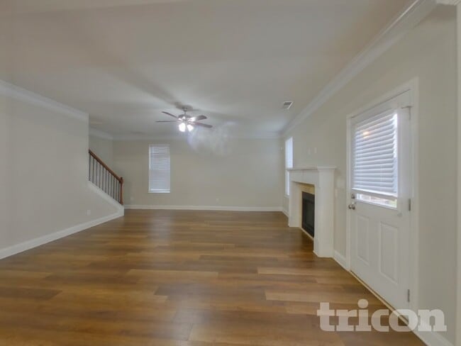 305 Escalade Dr, Stockbridge, GA 30281 - photo 2