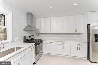 13742 Penwith Ct Unit Master, Chantilly, VA 20151