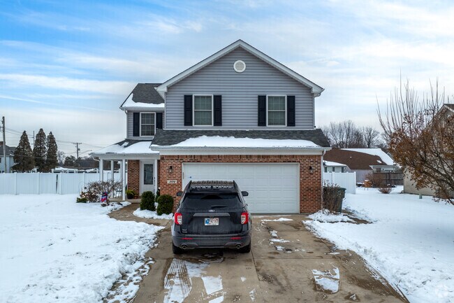Several of the Carlton-Ludingwood homes have multiple stories.