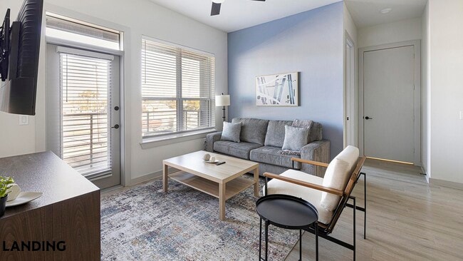 1345 E 15th St unit 203, Plano, TX 75074 - photo 2