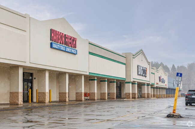 Supermarkets, hardware stores and big-box retailers are located on the outskirts of town, providing Potsdam residents access to all daily household necessities.
