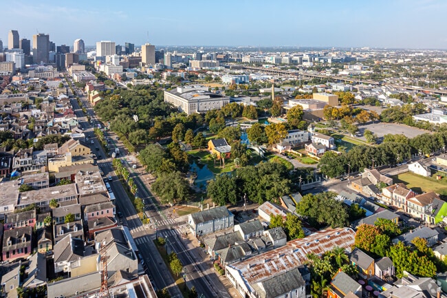 Treme-Lafitte 	is just minutes from the Central Business District of New Orleans.