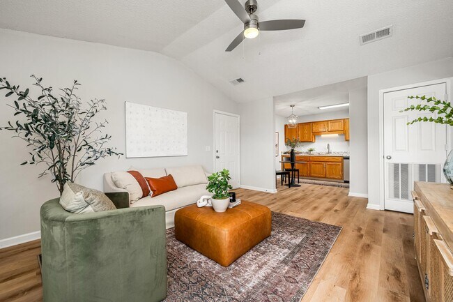 Saddlebrook Apartments, Murfreesboro, TN 37129 - photo 5