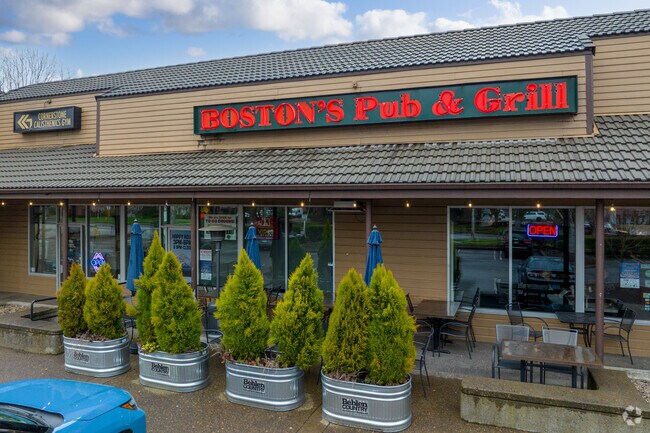 Head to Boston's Pub and Grill for some classic American fare in Wilsonville.
