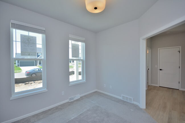 1299 Arrowood Cir W, Oconomowoc, WI 53066 - photo 2