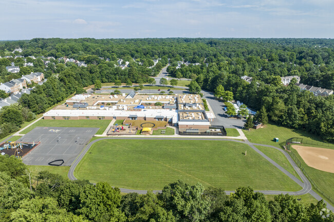Lowes Island Elementary School offers an athletic field for those living in Sterling.