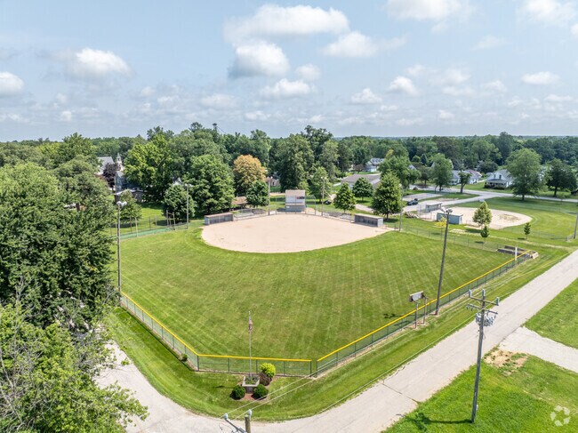 You can find youth sports leagues throughout the year at Stockwell Park