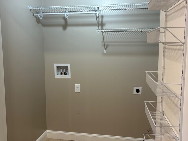 9 Woodduck Ln unit 2, Pittston, ME 04345 - photo 5