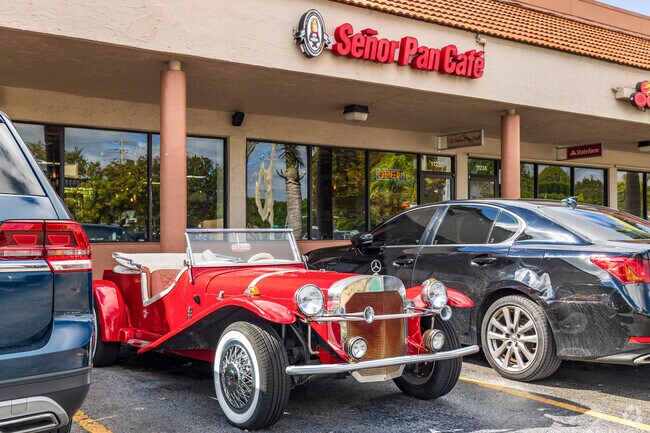 Grab a delicious Cuban bite at Señor Pan Cafe near Three Lakes, FL.