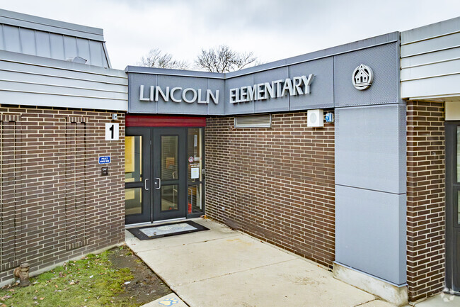 Lincoln Elementary School