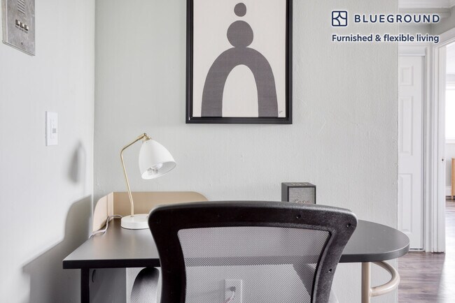 30 Iroquois St unit FL1-ID651, Boston, MA 02120 - photo 3