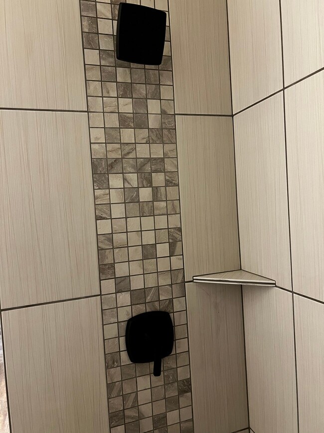 100 Forest St unit 102, Buhl, MN 55713 - photo 7