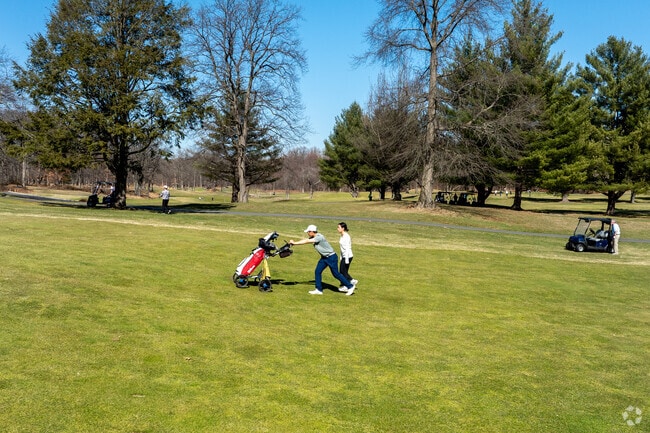 Saxon Woods Golf Course is a few blocks away from East Heathcote and offers a premier golfing experience.