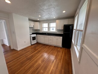 48 Lawn Ave Unit 1, Quincy, MA 02169