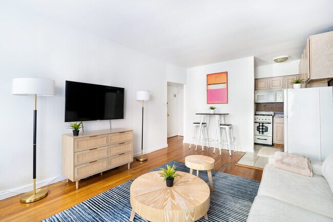 350 E 19th St unit FL2-ID1021924P, New York, NY 10003 - photo 4