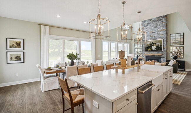 5722 Frederick Dr, Bethlehem, PA 18017 - photo 4