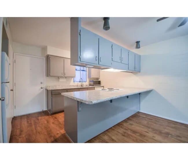 Verda Vista unit 209, Phoenix, AZ 85018 - photo 3