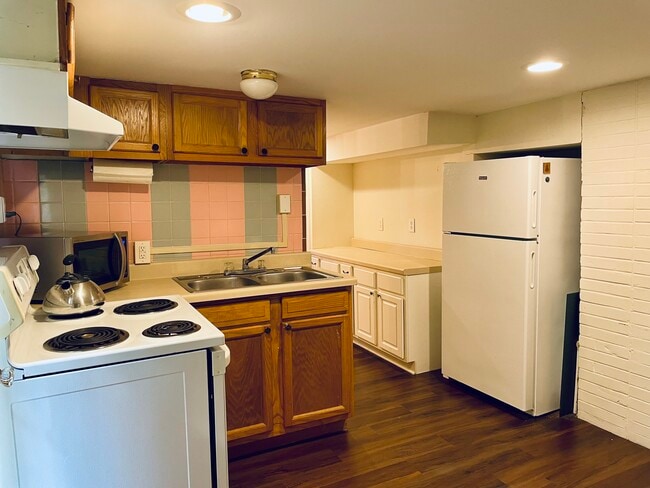 912 Wilson Dr unit 910 Wilson Dr, New Orleans, LA 70119 - photo 5