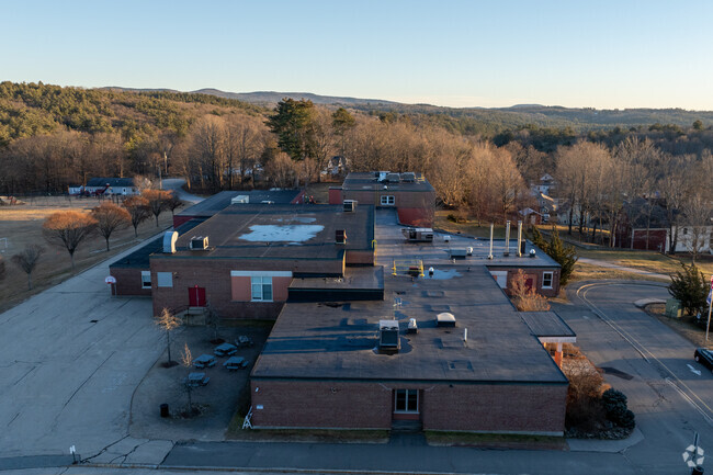 Peterborough Elementary School is a public school in Manchester.