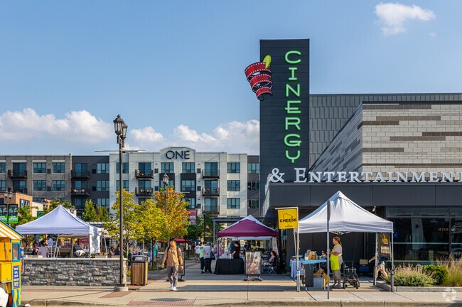 Enjoy local retail, dining and entertainment at the Wheeling Town Center Market.