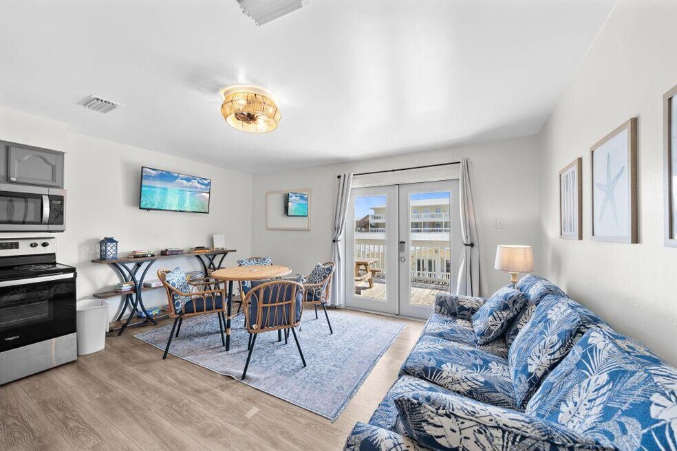 1118 W Beach Blvd unit ID1266323P, Gulf Shores, AL 36542 - photo 1