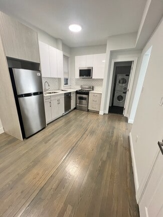 12 Myrtle St Unit 9, Boston, MA 02114