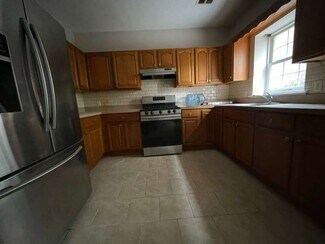 488 Communipaw Ave Unit 1, Jersey City, NJ 07304