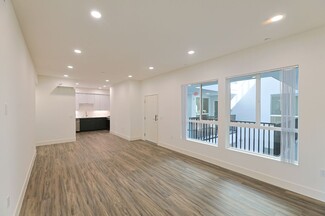 4000 Mont Clair St, Los Angeles, CA 90018