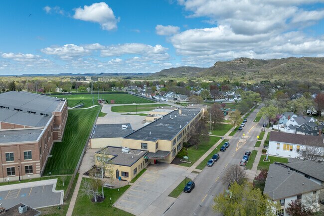 Emerson Elementary School is located in Lacrosse, Wisconsin.