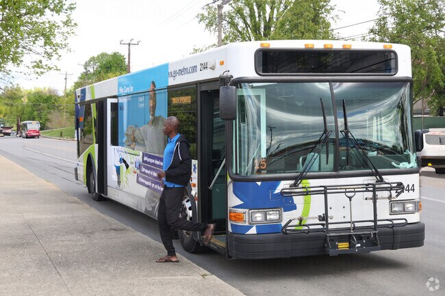 Camp Washington residents have easy access to local bus lines.