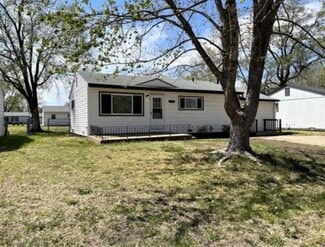 630 Whittinghill Ave, Salina, KS 67401