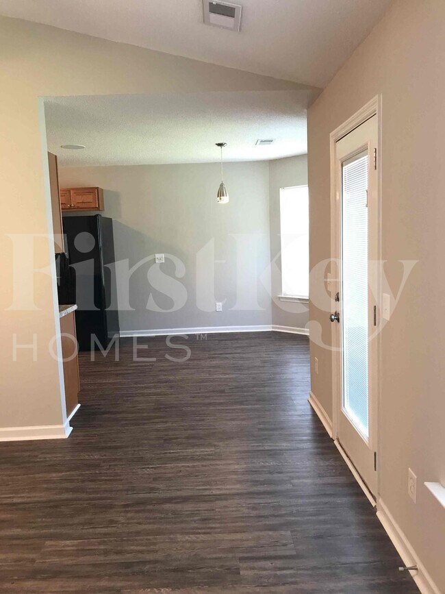 120 Pointer Dr, Goose Creek, SC 29445 - photo 3