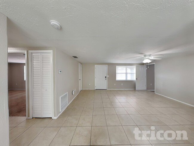 3007 Bucida Dr, Sarasota, FL 34232 - photo 2