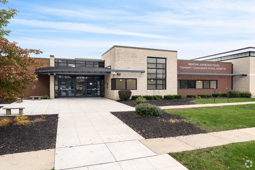 Friendship Jr High School has an overall grade of B on Niche.