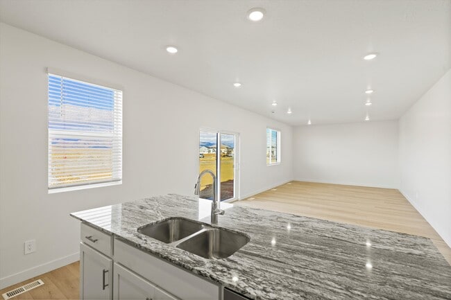 3481 N Browning St, Eagle Mountain, UT 84005 - photo 5