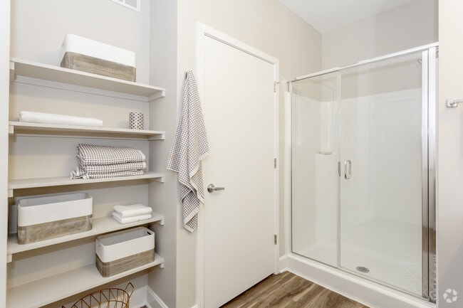 Union Berkley, Kansas City, MO 64120 - photo 7