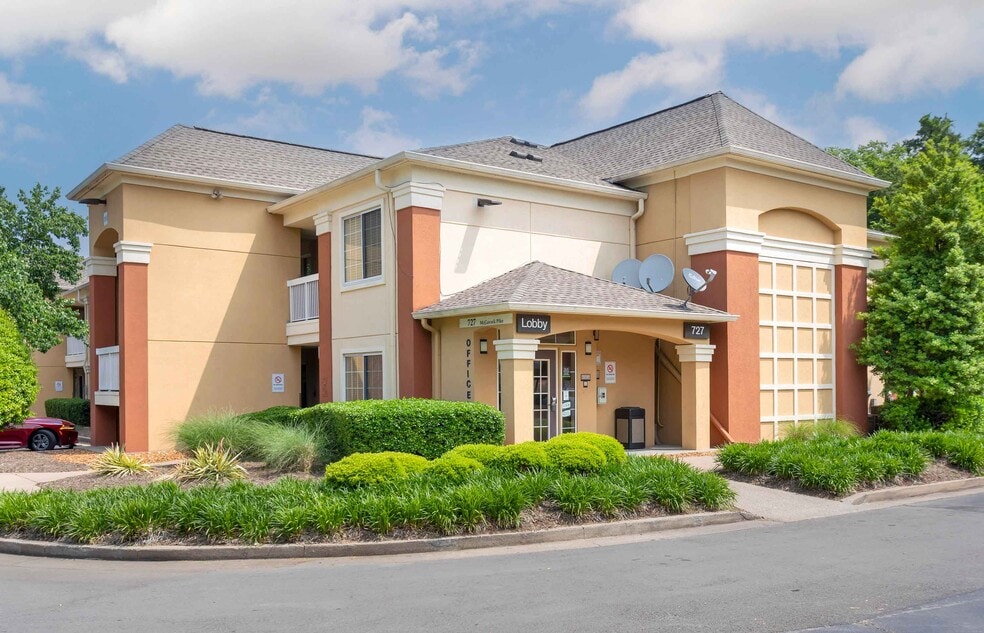 727 McGavock Park, Nashville, TN 37214 - photo 1