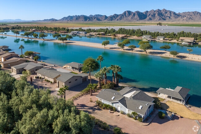 Lakeside Ski Village is a private Gila Bend community for those who love water skiing.
