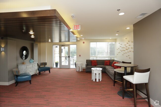 Heights At Linden Square, Gladstone, MO 64118 - photo 6