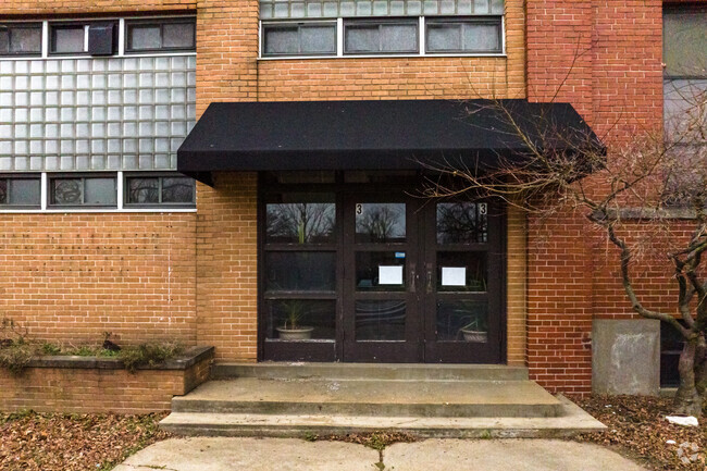 Christian Academy of Greater St. Louis is a highly rated private school.