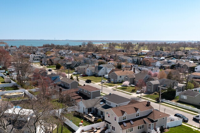 Large homes with fenced-in backyards are common in Oceanside, and some are waterfront.