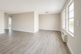 2716 Vandiver Dr Unit 9b, West Palm Beach, FL 33409