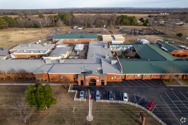 Maddison Cross Roads Elementary School is a public primary school in Toney Alabama.