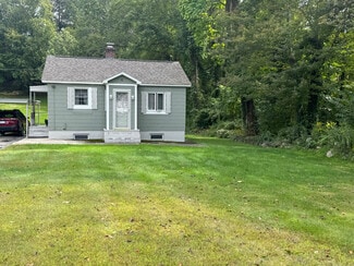 40 Park Hill Rd, Worcester, MA 01607