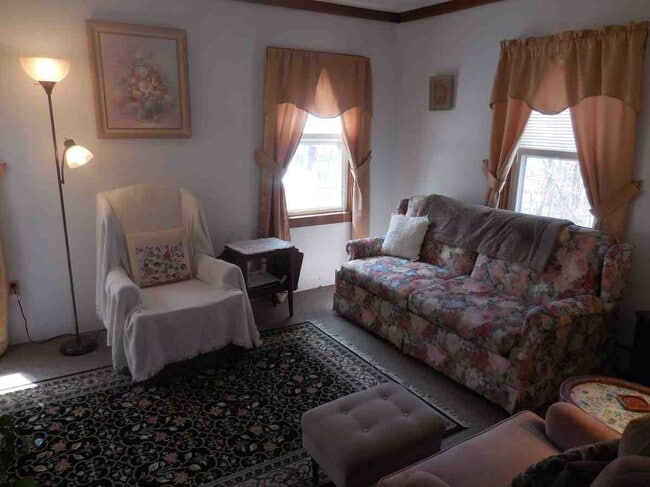 19 Water St unit 19 Water Street, Easthampton, MA 01027 - photo 4