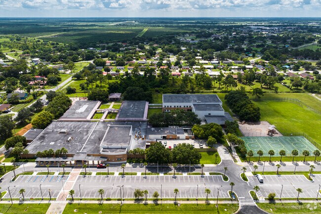 Highlands Elementary School in Immokalee is located within residential communities.